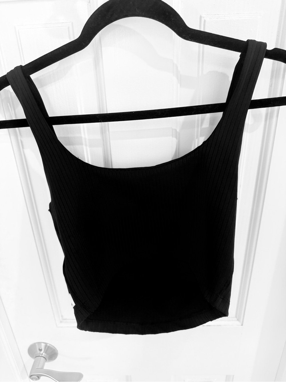 Vuori Classic Black Ribbed Tank Top - Women